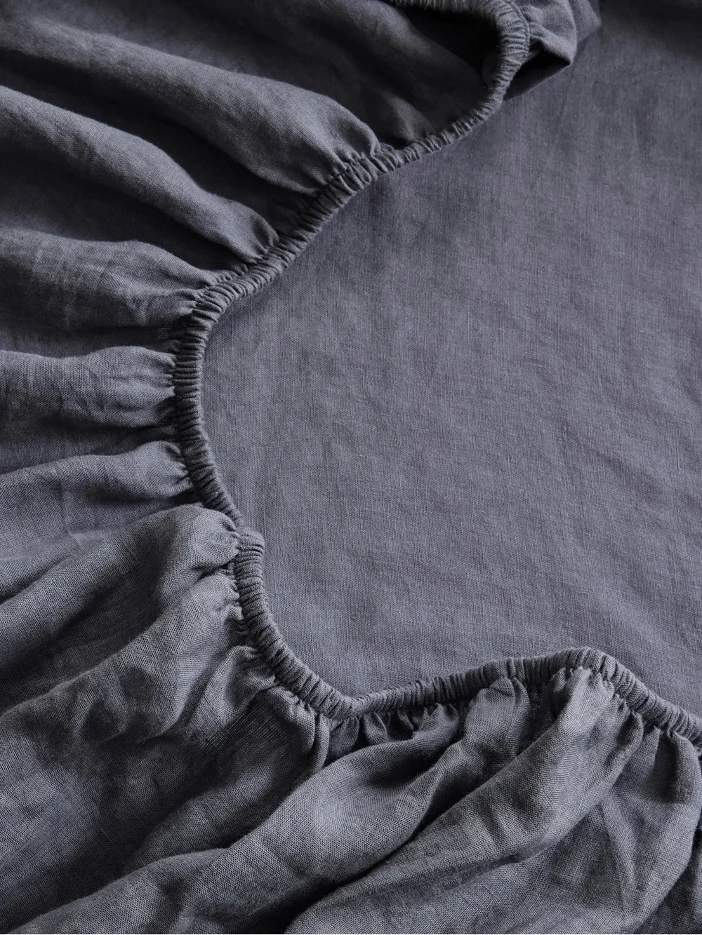New Quince European Linen Sheet Set Split King (5-piece set) MSRP $214 Nightfall